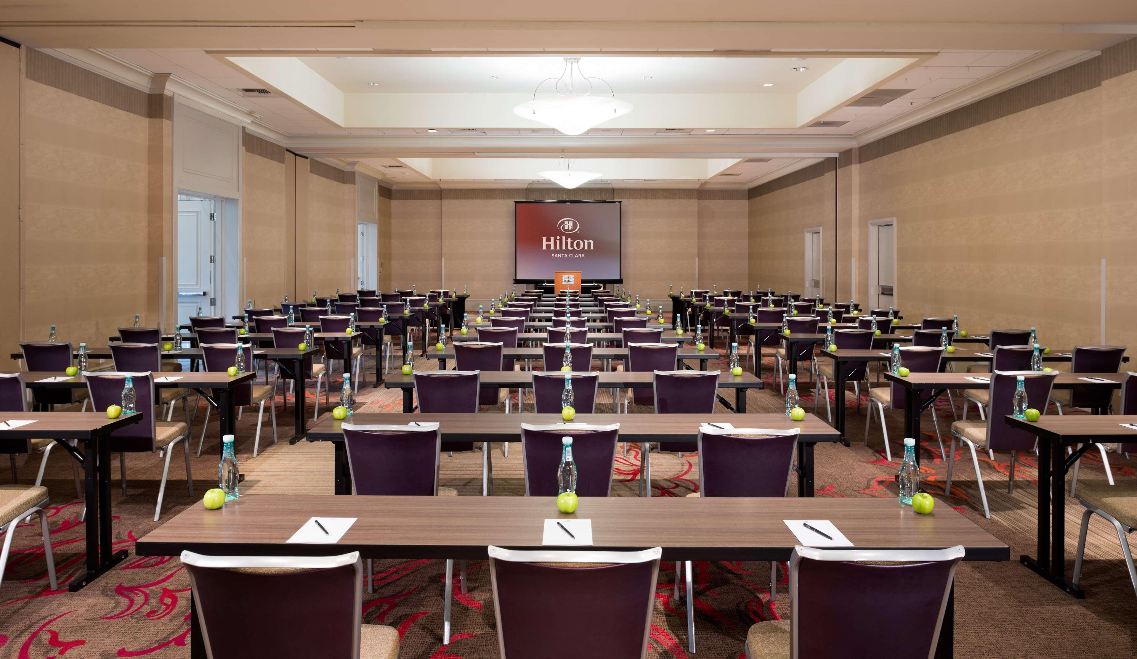 Отель Hilton Санта Клара Экстерьер фото