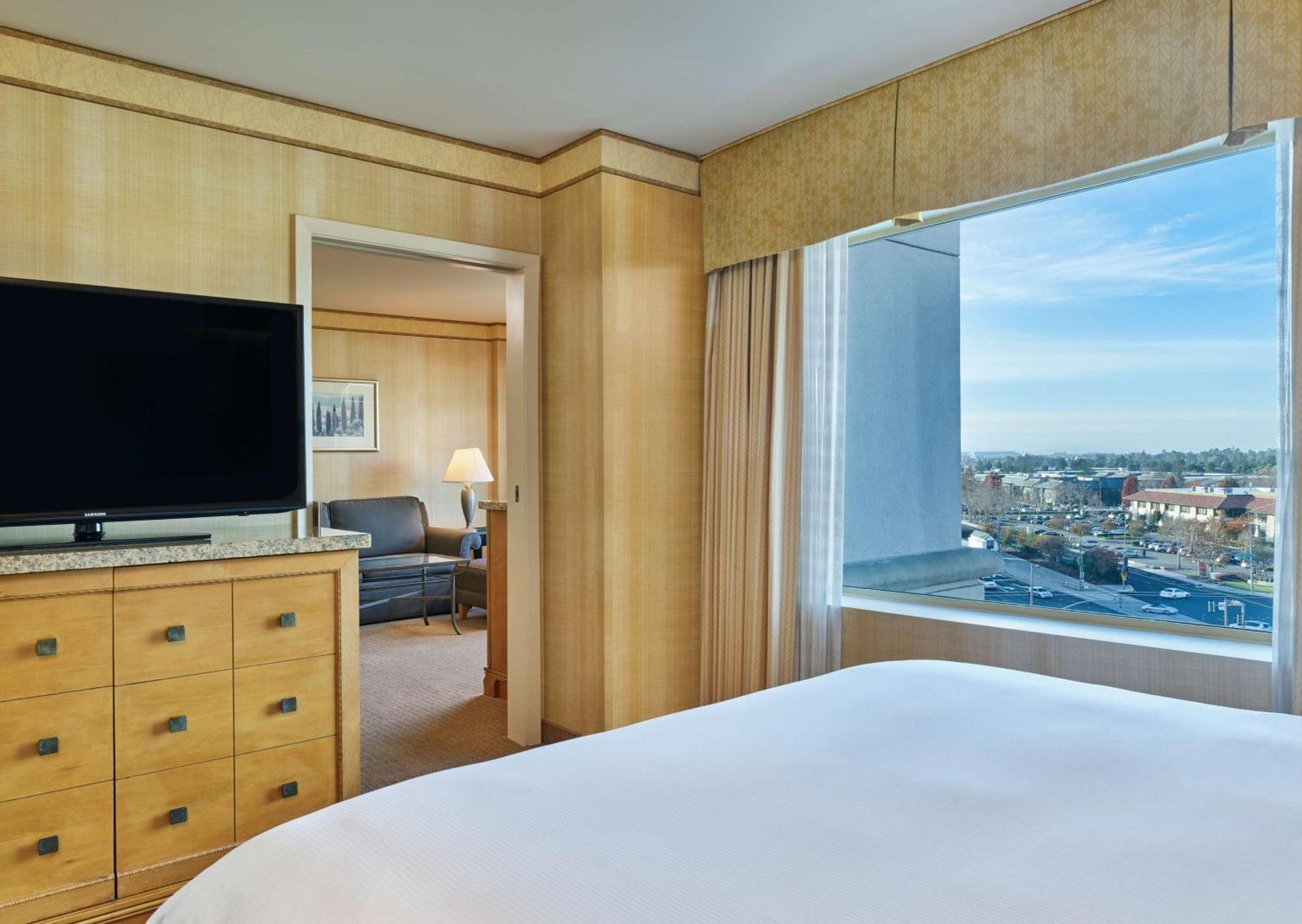 Отель Hilton Санта Клара Экстерьер фото